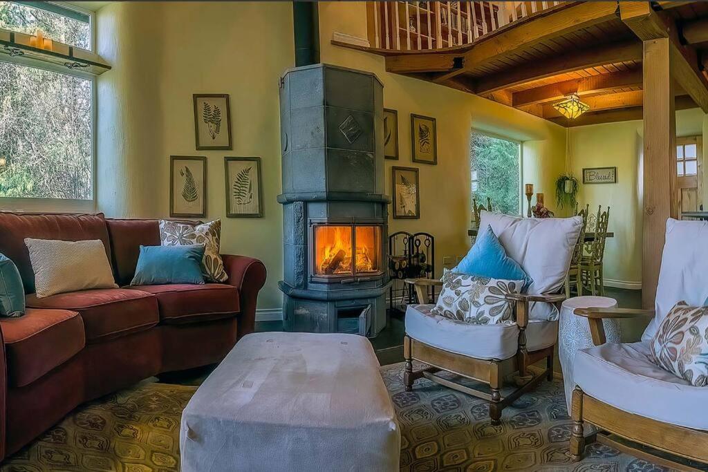 Willa European Style Straw Bale Retreat Ashland Zewnętrze zdjęcie